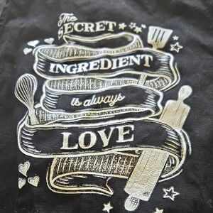 Black Apron with White and Black Design Novare Designs